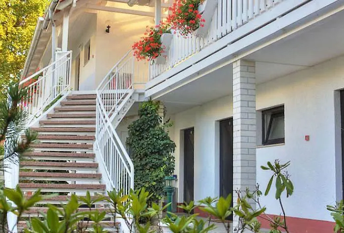 Geranienhof Guest house